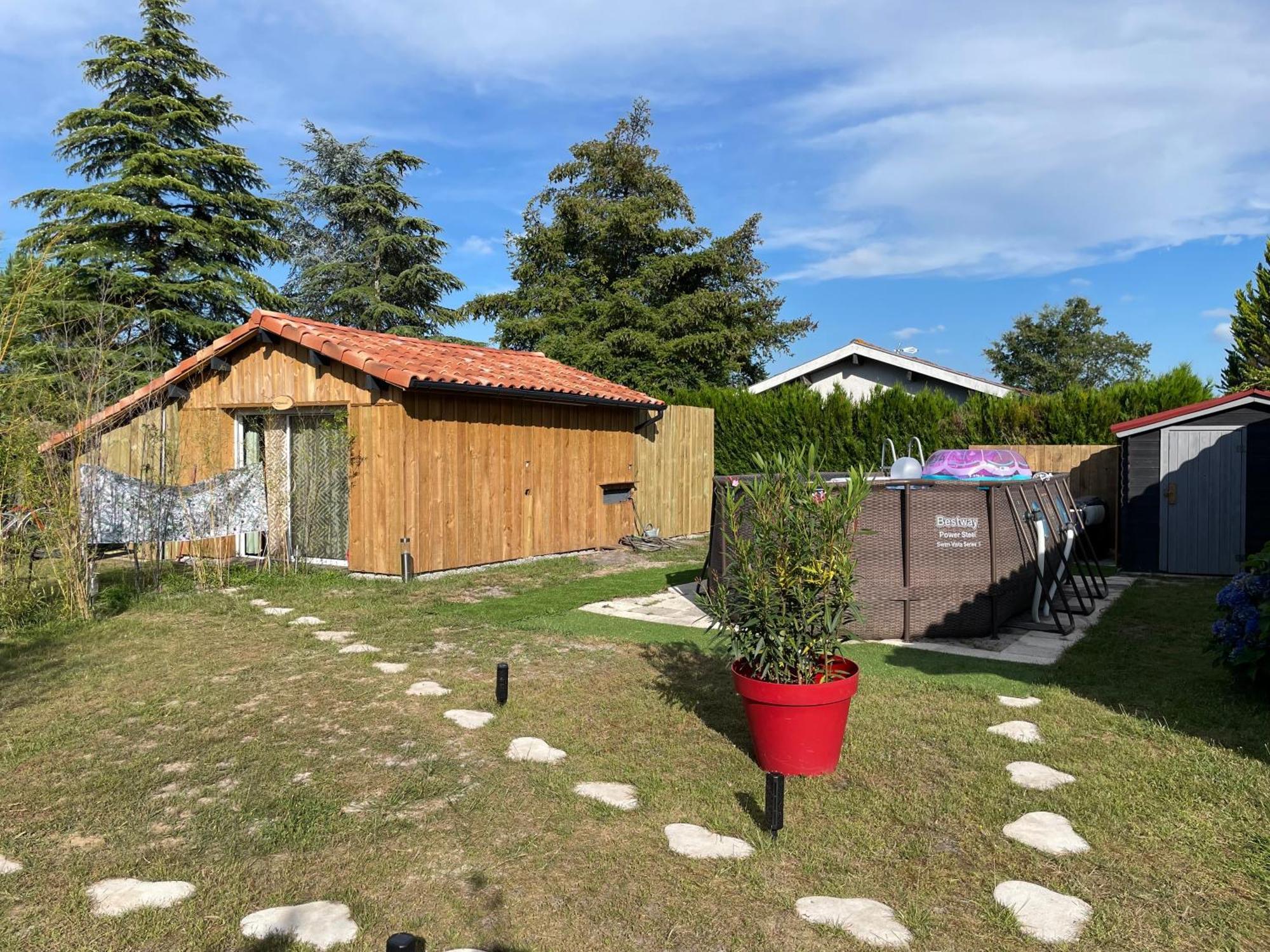 « Aux Bonheurs Landais » Hotel Linxe Buitenkant foto